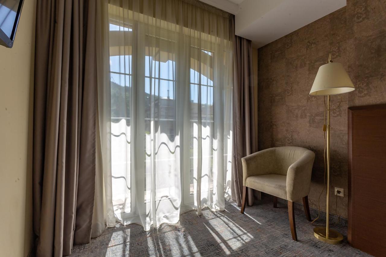 A5 Hotel Tbilisi Exterior photo